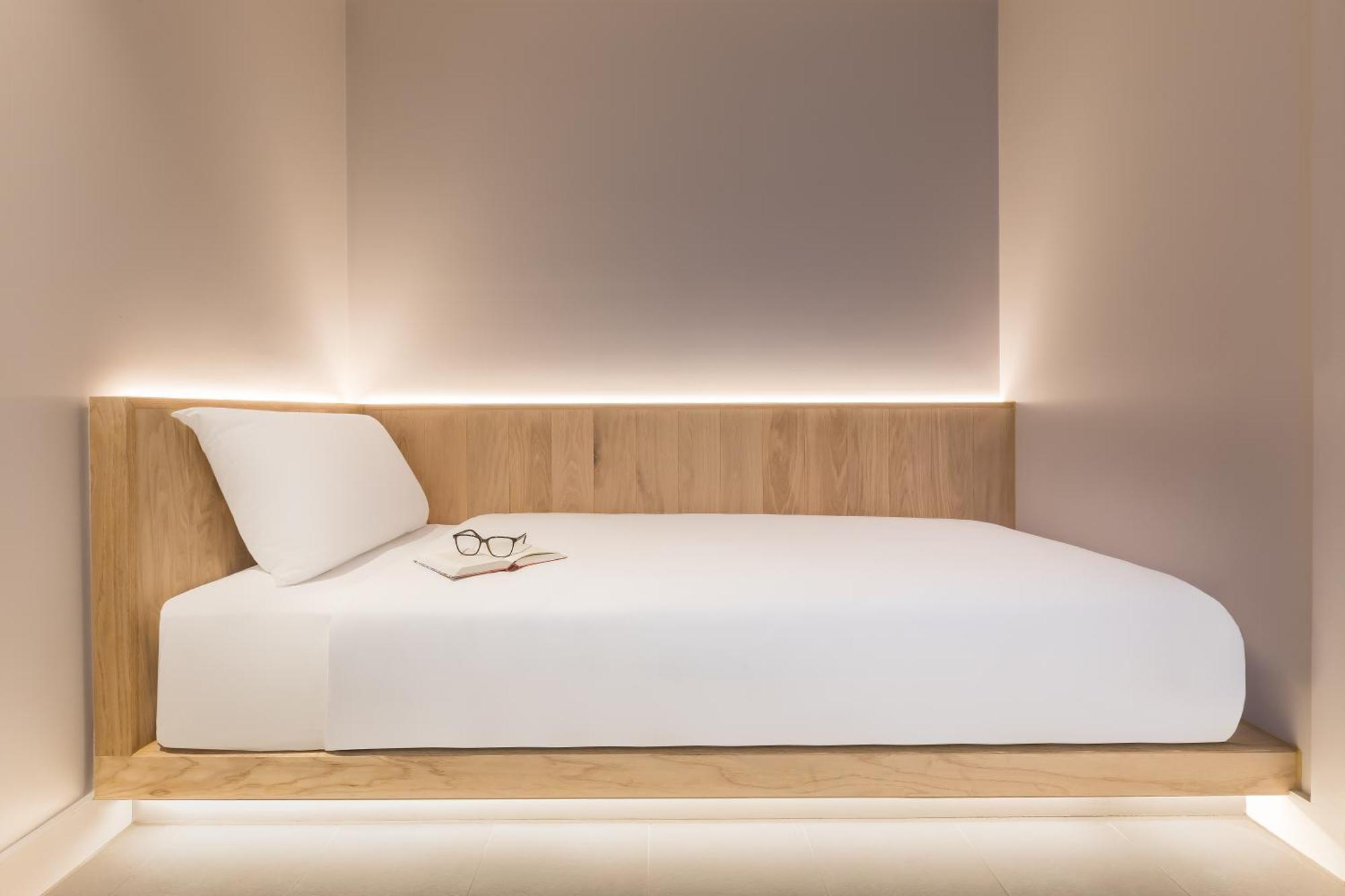 Zedwell Underground Hotel Tottenham Court Rd ロンドン 部屋 写真