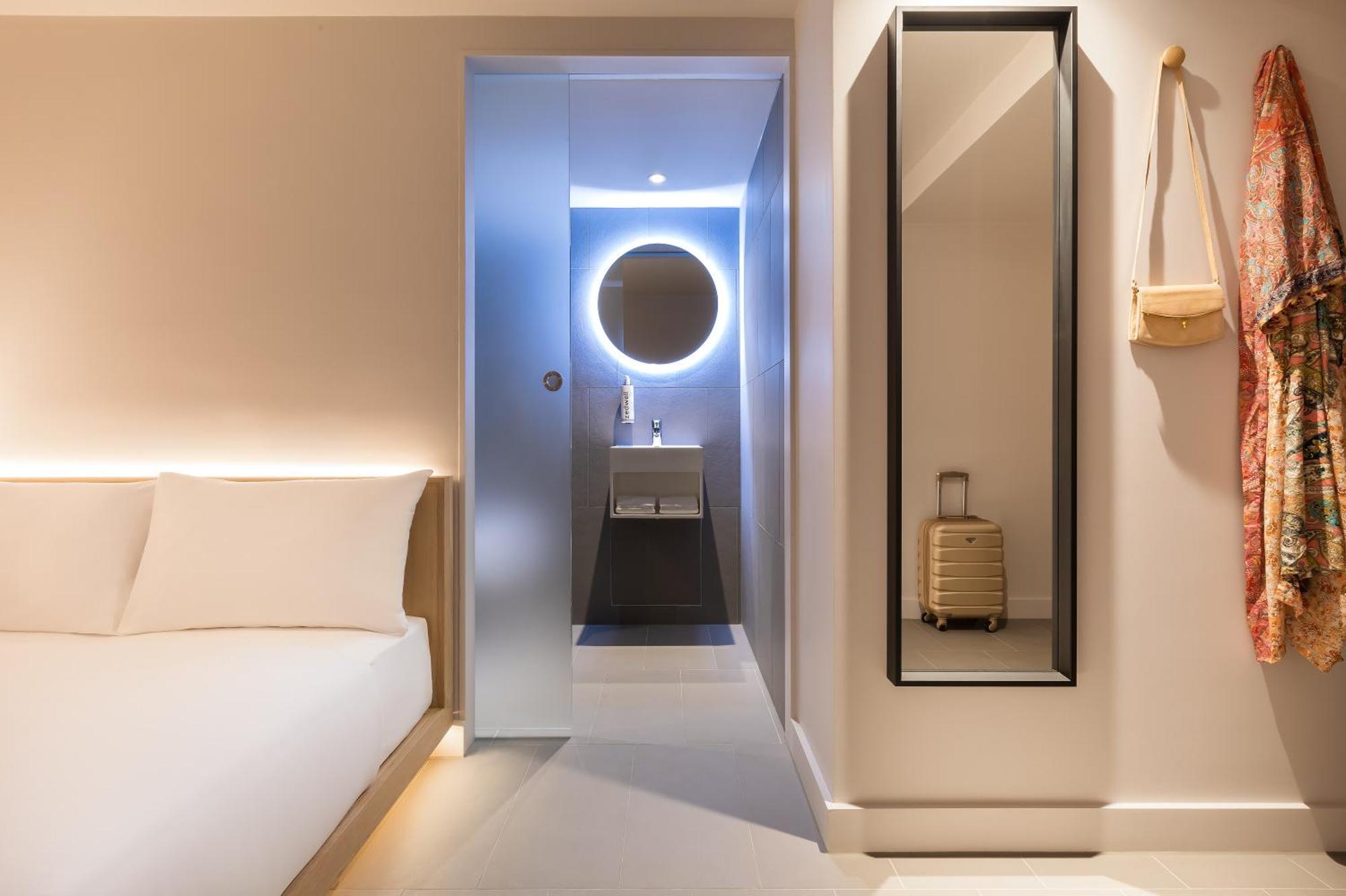 Zedwell Underground Hotel Tottenham Court Rd ロンドン 部屋 写真