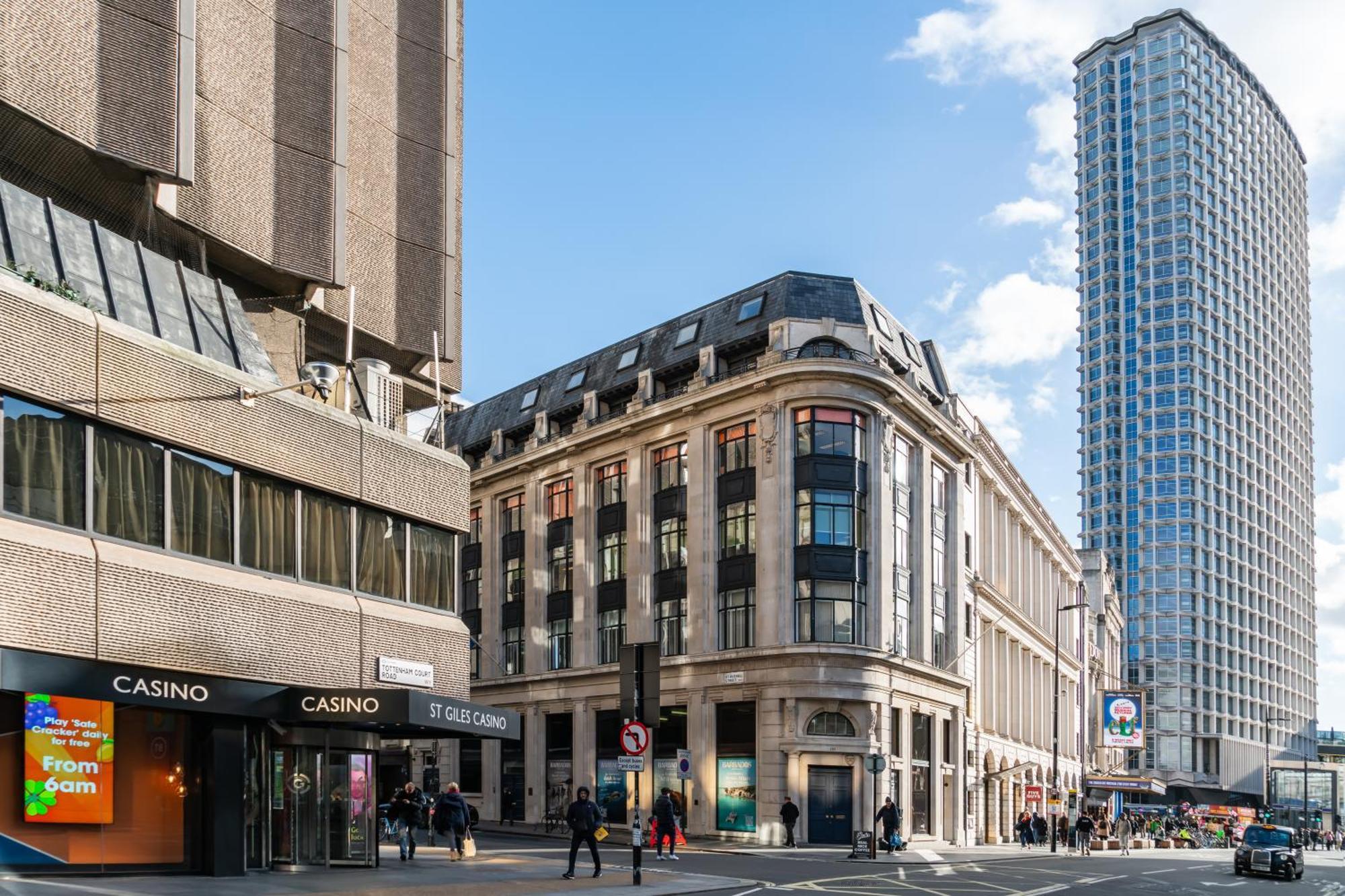 Zedwell Underground Hotel Tottenham Court Rd ロンドン エクステリア 写真